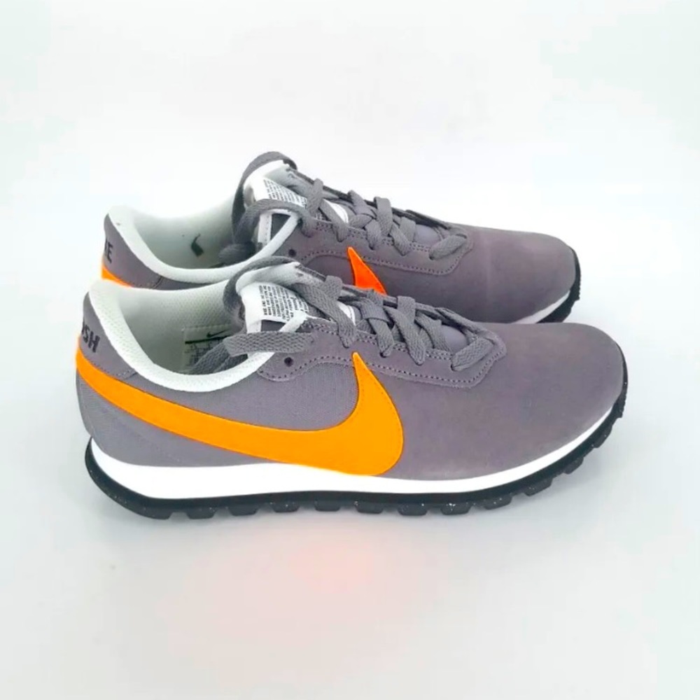 NEW 4289 Nike Womens Pre-Love OX Sneakers Gunsmoke/Total Orange Size 7 US